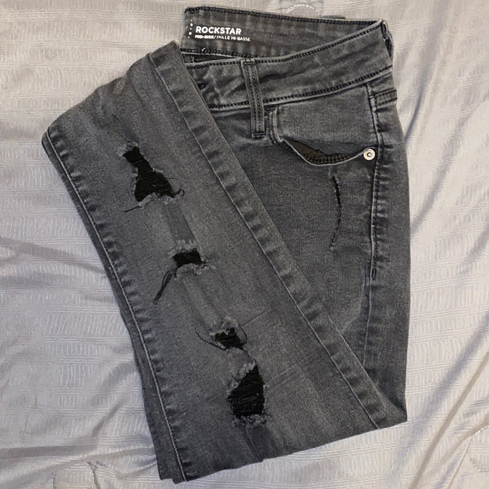 Women’s Old Navy Rockstar Mid-Rise Distressed Skinny Jeans.